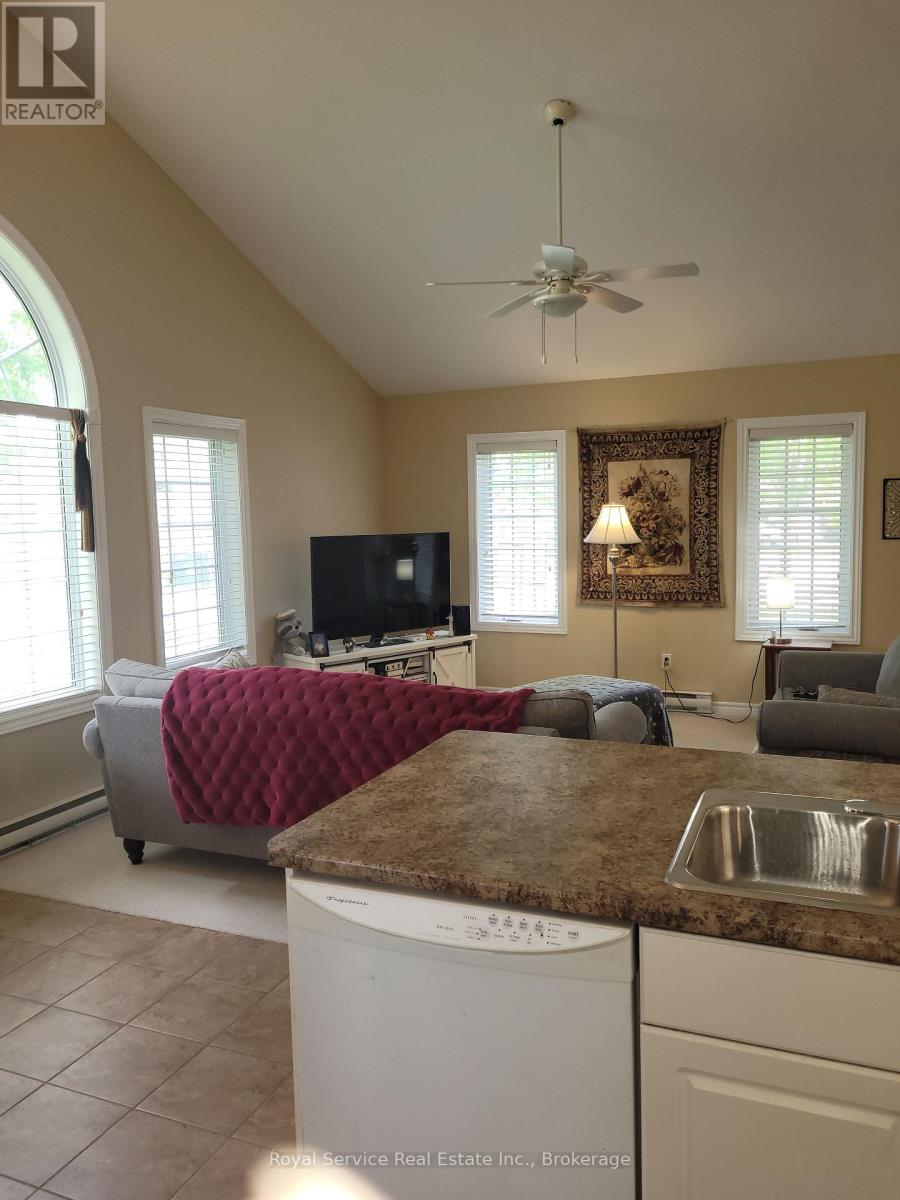 102 - 325 Densmore Road, Cobourg, Ontario  K9A 0E4 - Photo 6 - X13434134