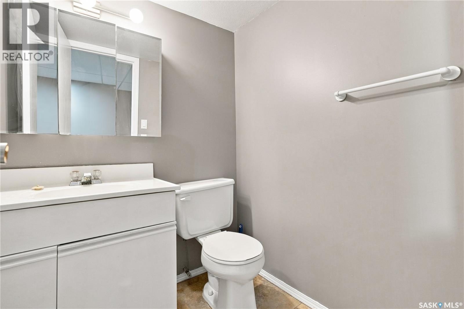1227 Pascoe Drive E, Moose Jaw, Saskatchewan  S6H 7A2 - Photo 33 - SK044880