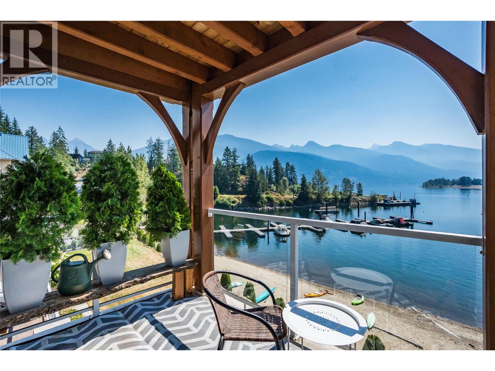 550 Rainbow Drive Unit# 209, Kaslo, British Columbia