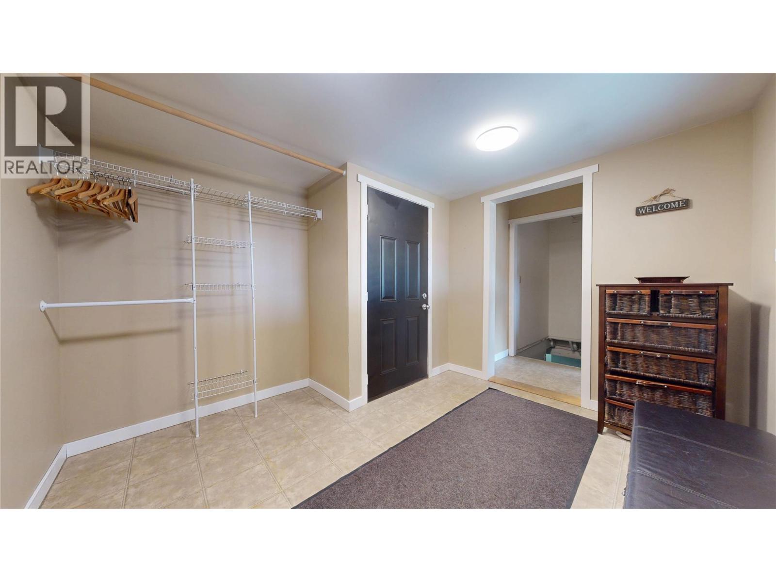 315 5 Street S, Cranbrook, British Columbia  V1C 1J5 - Photo 5 - 10397152