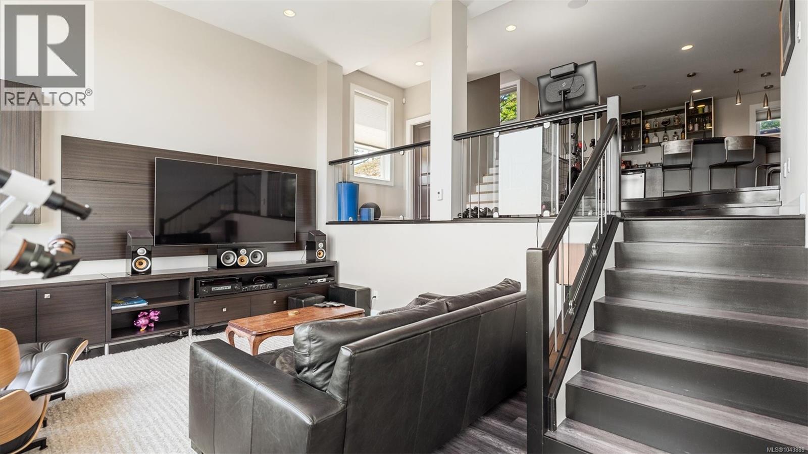 141 Denison Rd, Oak Bay, British Columbia V8S 4K2 - Photo 48 - 1043889