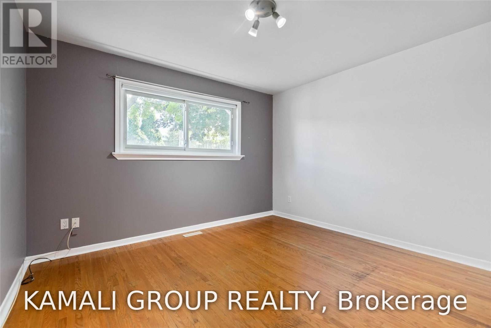 Main - 15 Walter Avenue, Newmarket, Ontario  L3Y 2T2 - Photo 10 - N13645896
