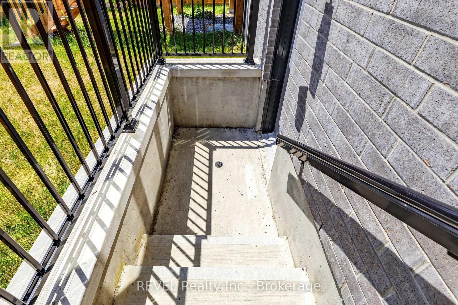 993 Lockie Drive, Oshawa, Ontario  L1L 0S1 - Photo 47 - E13652058
