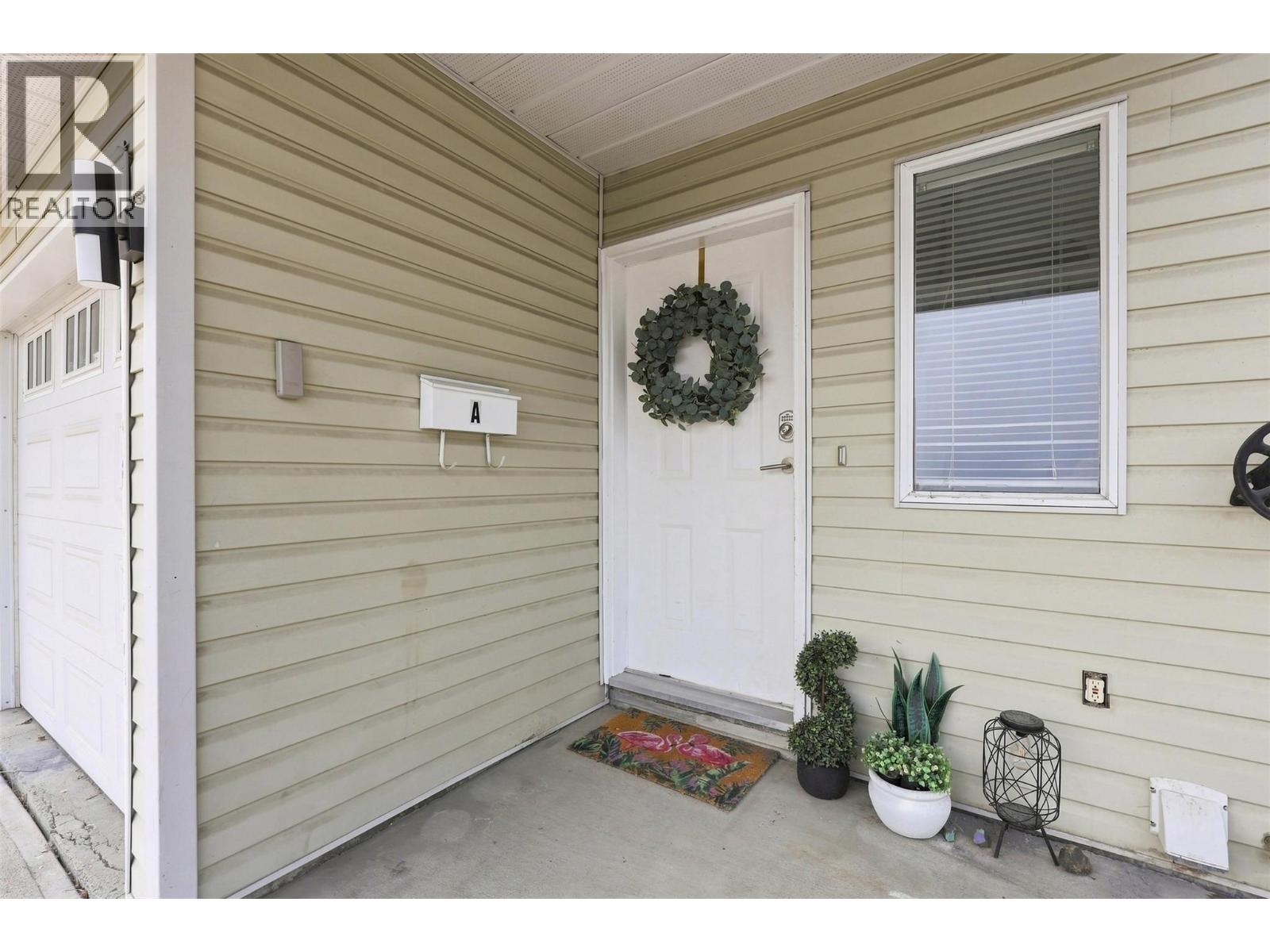 311 Gleneagles Drive, Kamloops, British Columbia  V2E 1Z5 - Photo 4 - 10386768