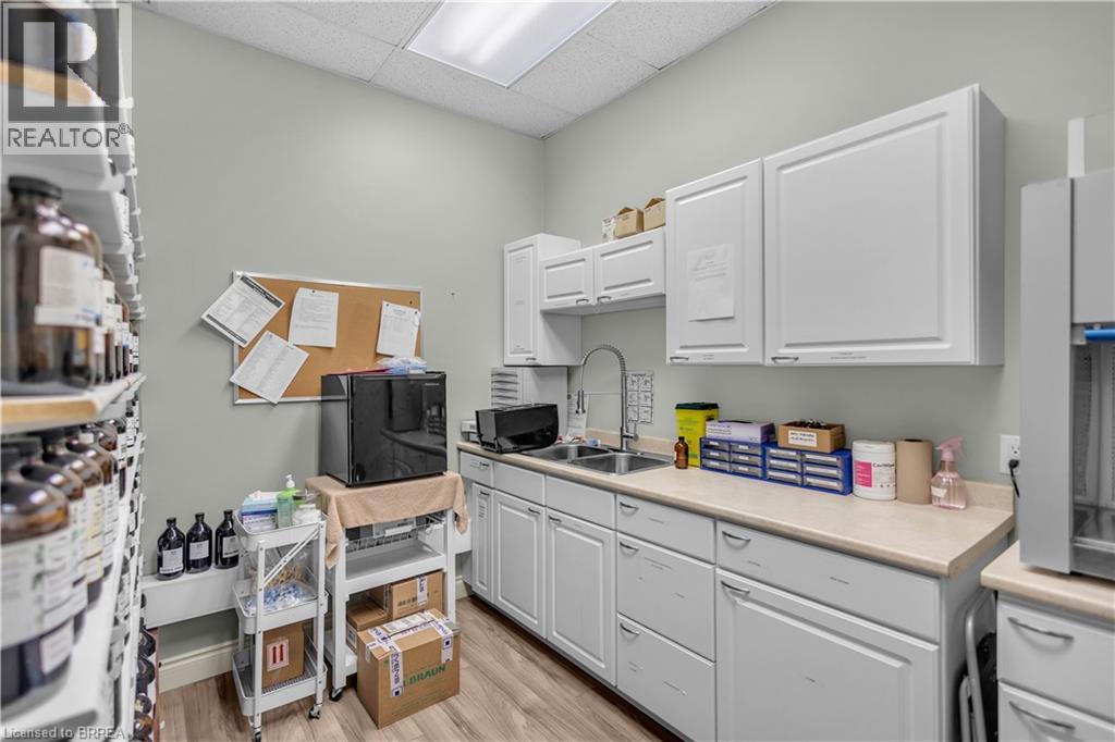 274 King George Road, Brantford, Ontario  N3R 5L6 - Photo 31 - 40853946