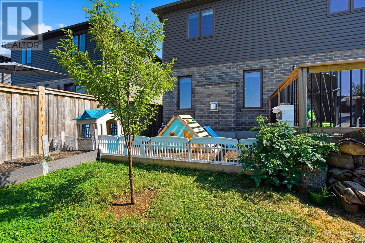 122 Gilmour Drive, Lucan Biddulph, Ontario  N0M 2J0 - Photo 41 - X13652064
