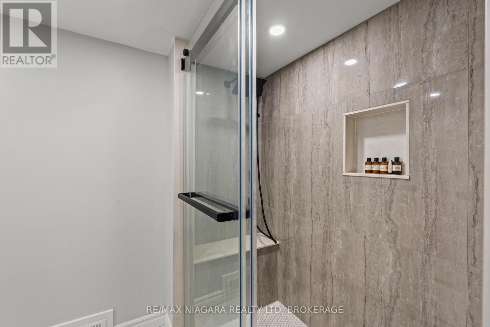 130 John Street W, Niagara-On-The-Lake, Ontario  L0S 1J0 - Photo 31 - X13649874