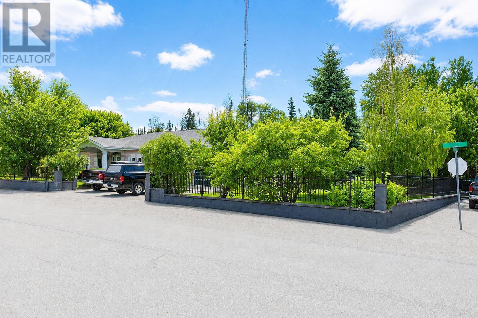 106 Bayview St, Longlac, Ontario  P0T 2A0 - Photo 4 - TB252554
