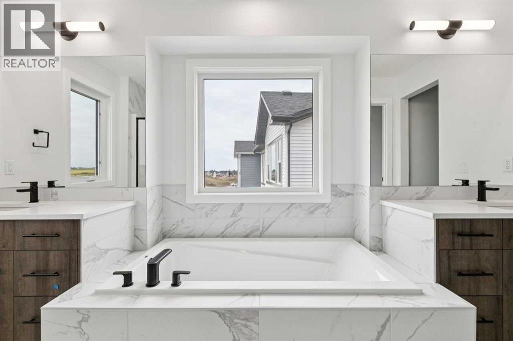 412 Bridgeport Glen, Chestermere, Alberta  T1X 1V9 - Photo 30 - A2334907