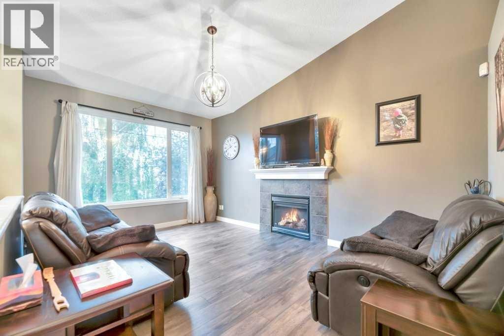 133 Oakmere Point, Chestermere, Alberta  T1X 1M8 - Photo 21 - A2325404