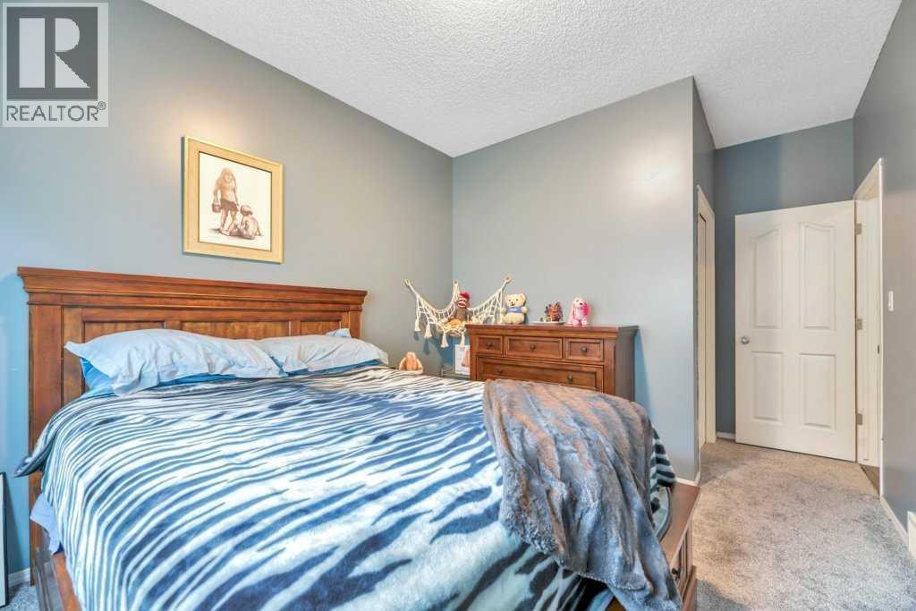 133 Oakmere Point, Chestermere, Alberta  T1X 1M8 - Photo 35 - A2325404