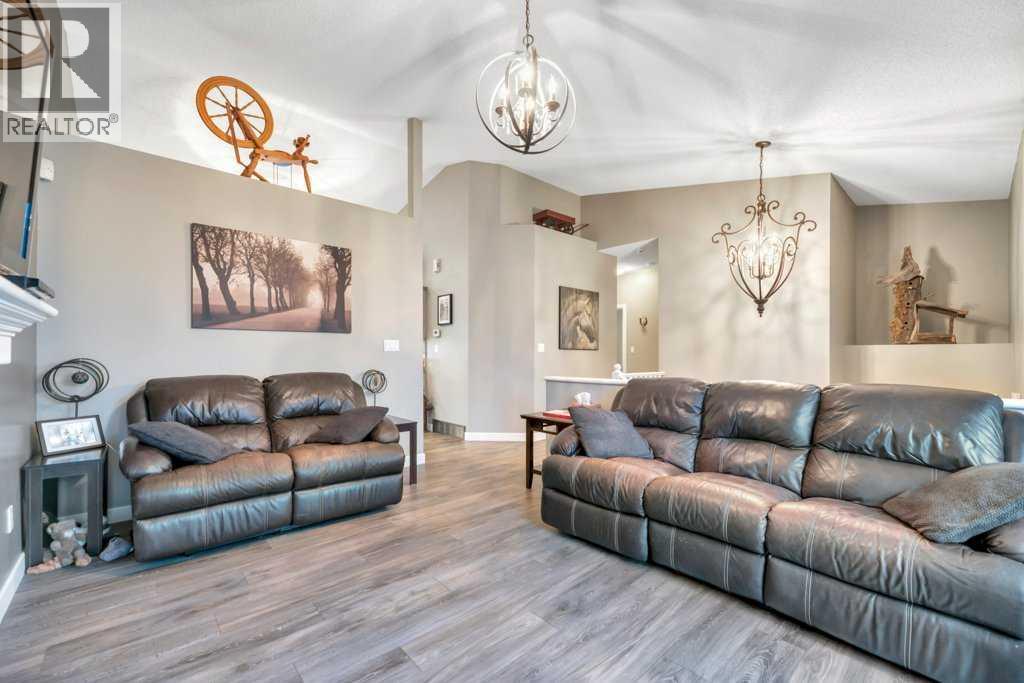 133 Oakmere Point, Chestermere, Alberta  T1X 1M8 - Photo 23 - A2325404