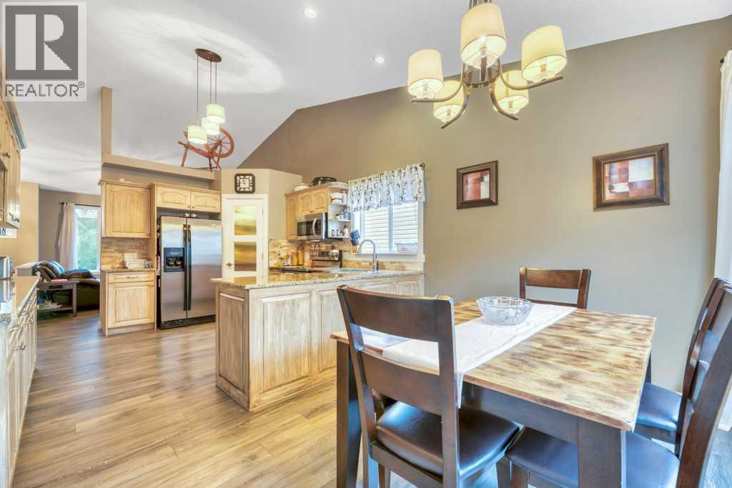 133 Oakmere Point, Chestermere, Alberta  T1X 1M8 - Photo 28 - A2325404