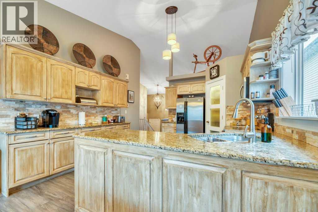 133 Oakmere Point, Chestermere, Alberta  T1X 1M8 - Photo 29 - A2325404