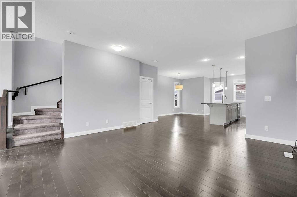 95 Redstone Park NE, Calgary, Alberta  T3N 0P7 - Photo 5 - A2334373