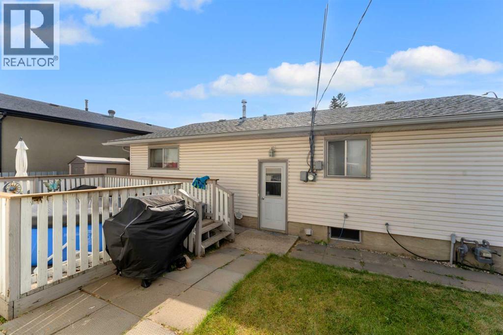 112 Penmeadows Close SE, Calgary, Alberta  T2A 3S2 - Photo 32 - A2335551