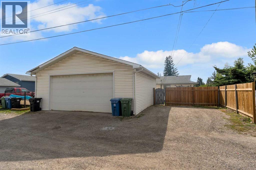 112 Penmeadows Close SE, Calgary, Alberta  T2A 3S2 - Photo 31 - A2335551