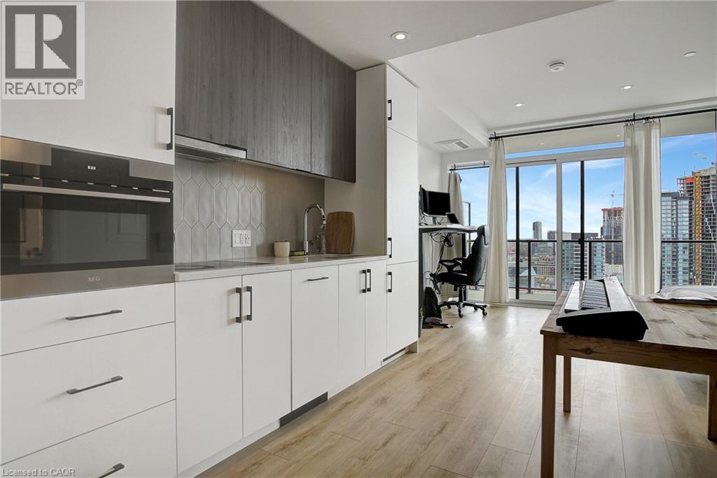 741 KING Street W Unit# 1710, Kitchener, Ontario