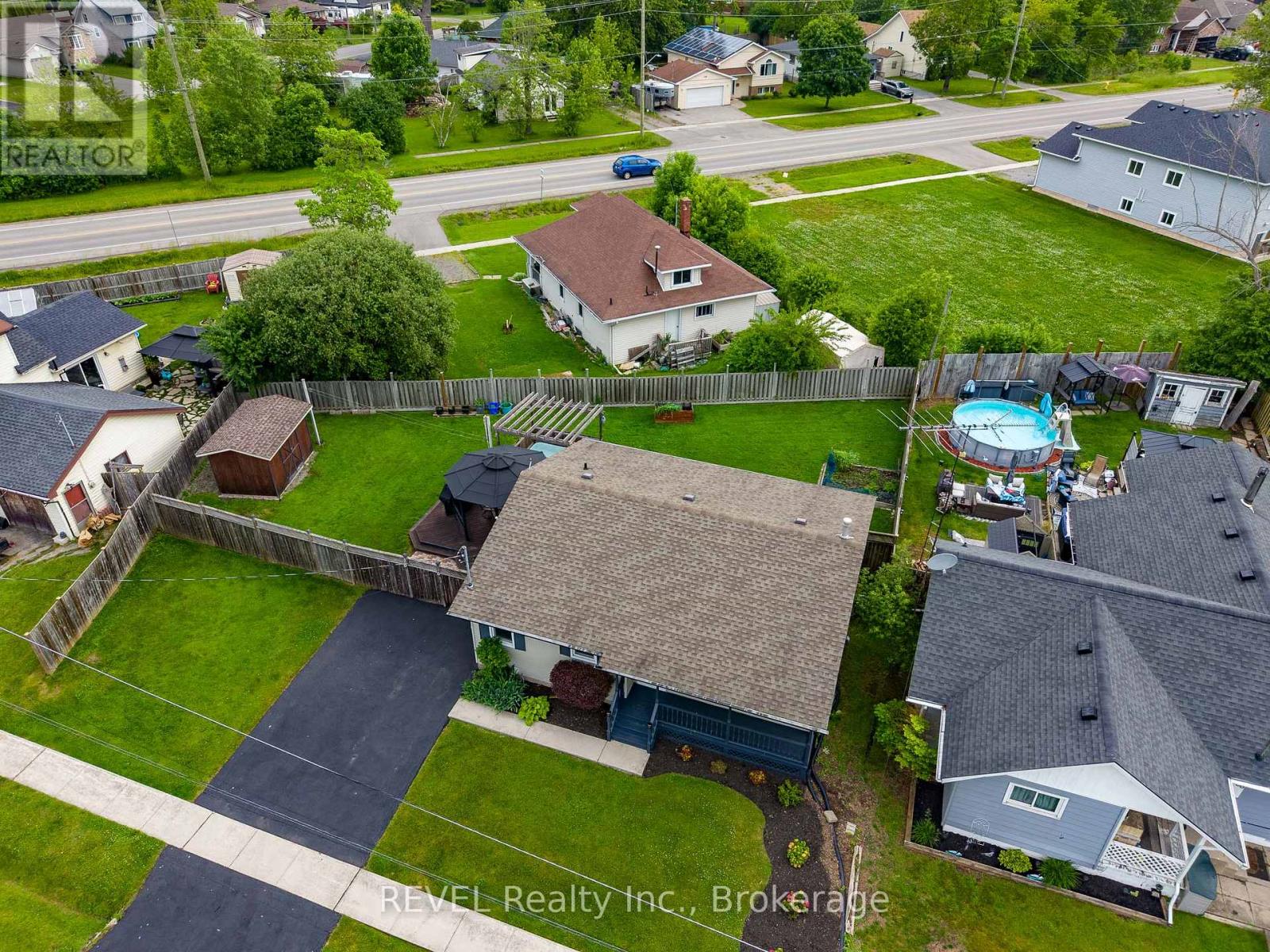 344 Leask Avenue, Fort Erie, Ontario L2A 4L4 - Photo 2 - X13651998