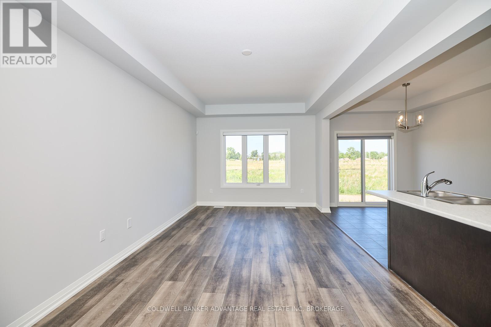 34 West Creek Court, Welland, Ontario  L3C 0K8 - Photo 5 - X13652030