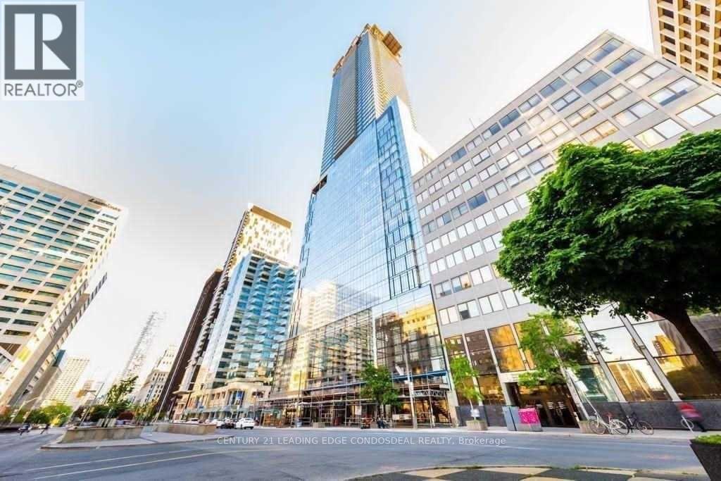 2312 - 488 University Avenue, Toronto, Ontario  M5G 0C1 - Photo 1 - C13651946