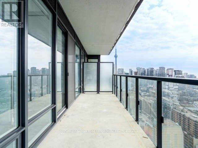 2312 - 488 University Avenue, Toronto, Ontario  M5G 0C1 - Photo 28 - C13651946