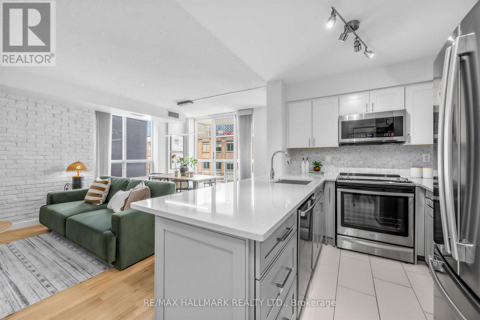 303 - 311 Richmond Street, Toronto, Ontario  M5A 4S7 - Photo 6 - C13651972
