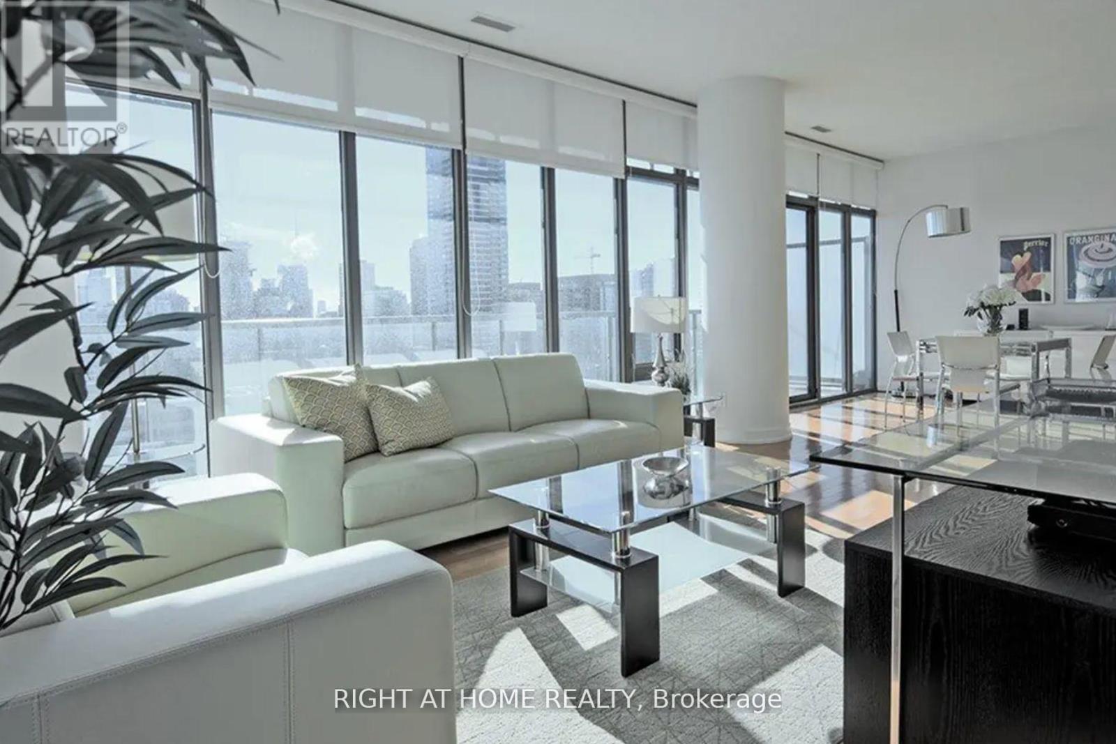 2403 - 33 Charles Street E, Toronto, Ontario  M4Y 0A2 - Photo 1 - C13652034