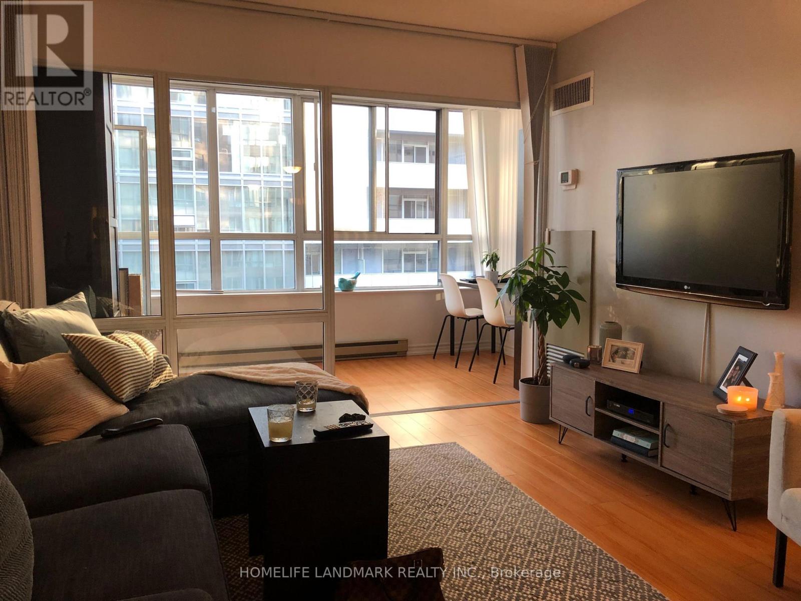 1511 - 44 Gerrard Street W, Toronto, Ontario  M5G 2K2 - Photo 3 - C13652068