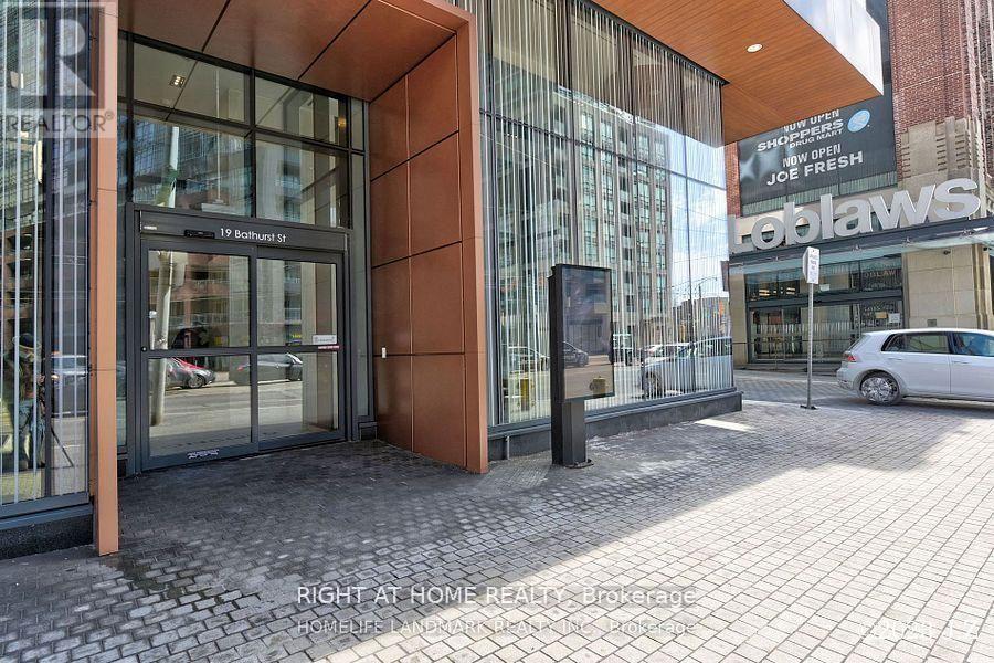 3309 - 19 Bathurst Street, Toronto, Ontario  M5V 0N2 - Photo 2 - C13652136