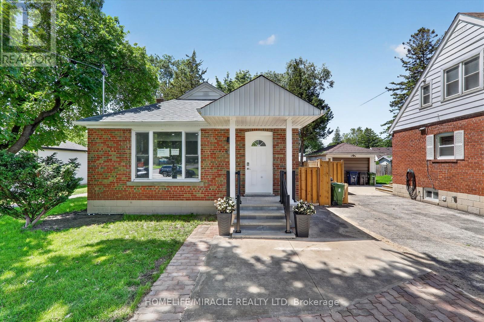 46 SINGLETON ROAD, Toronto, Ontario