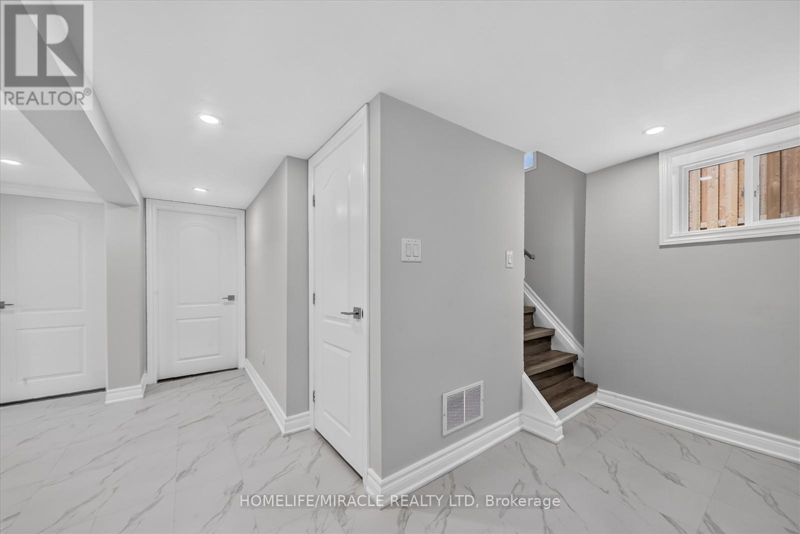 46 Singleton Road, Toronto, Ontario  M1R 1H9 - Photo 24 - E13652012