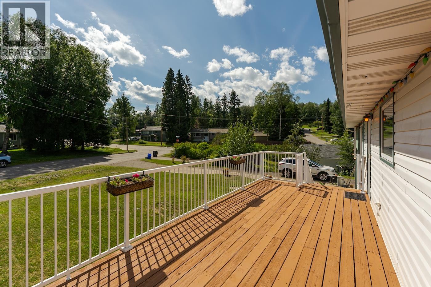 2314 Glenngarry Road, Prince George, British Columbia  V2K 3E8 - Photo 4 - R3153798