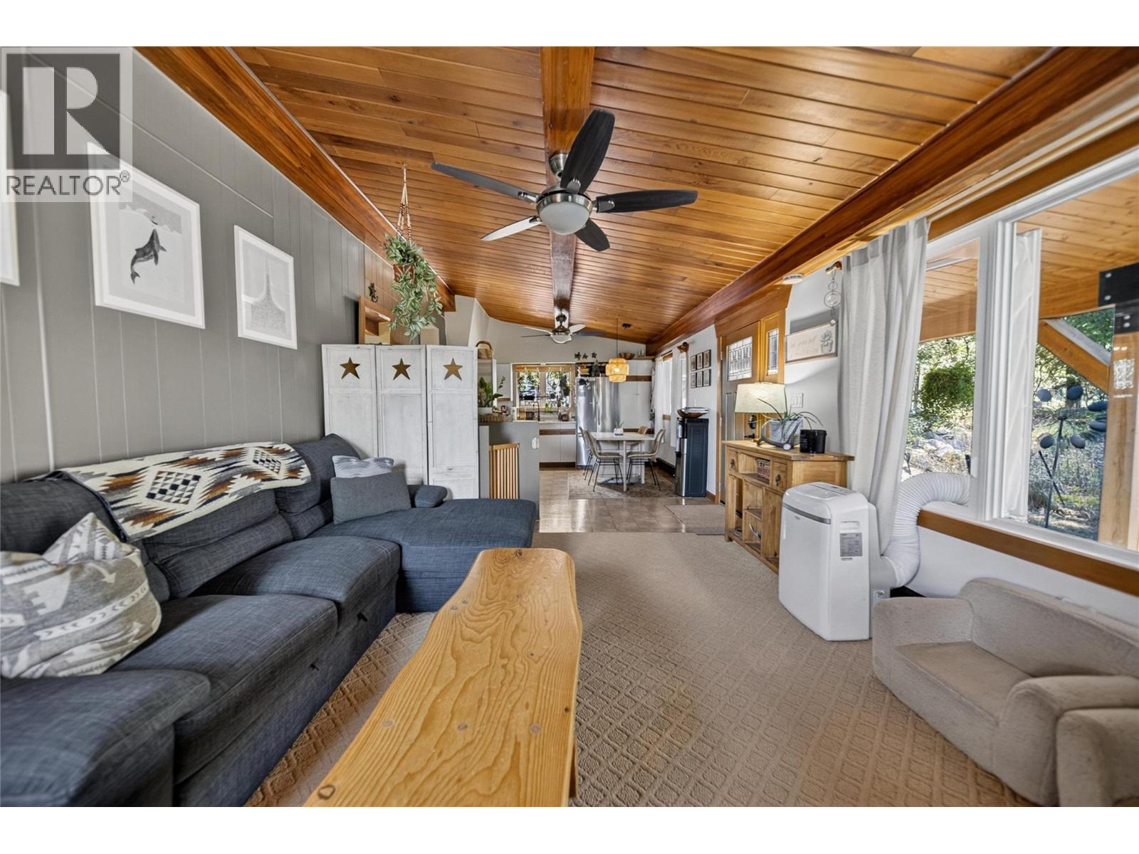 6740 Rosen Lake Road, Jaffray, British Columbia  V0B 1T0 - Photo 8 - 10396262