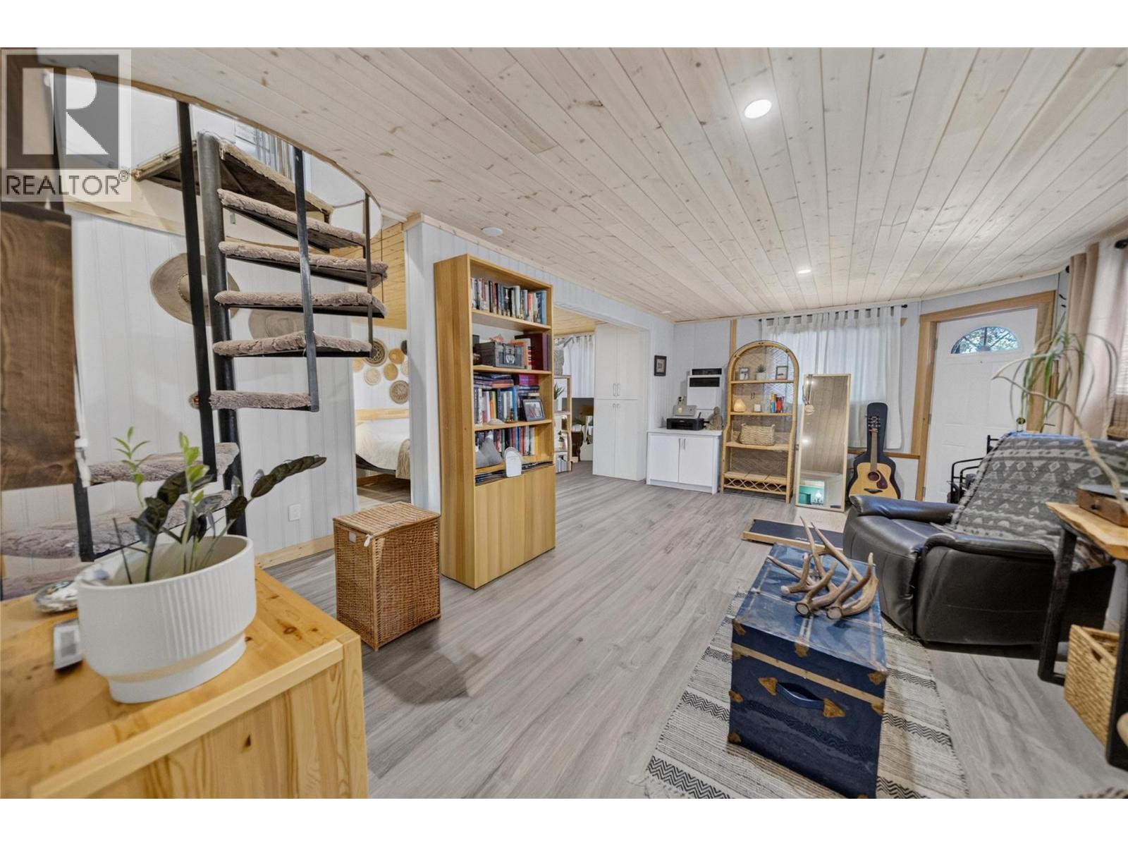 6740 Rosen Lake Road, Jaffray, British Columbia  V0B 1T0 - Photo 33 - 10396262