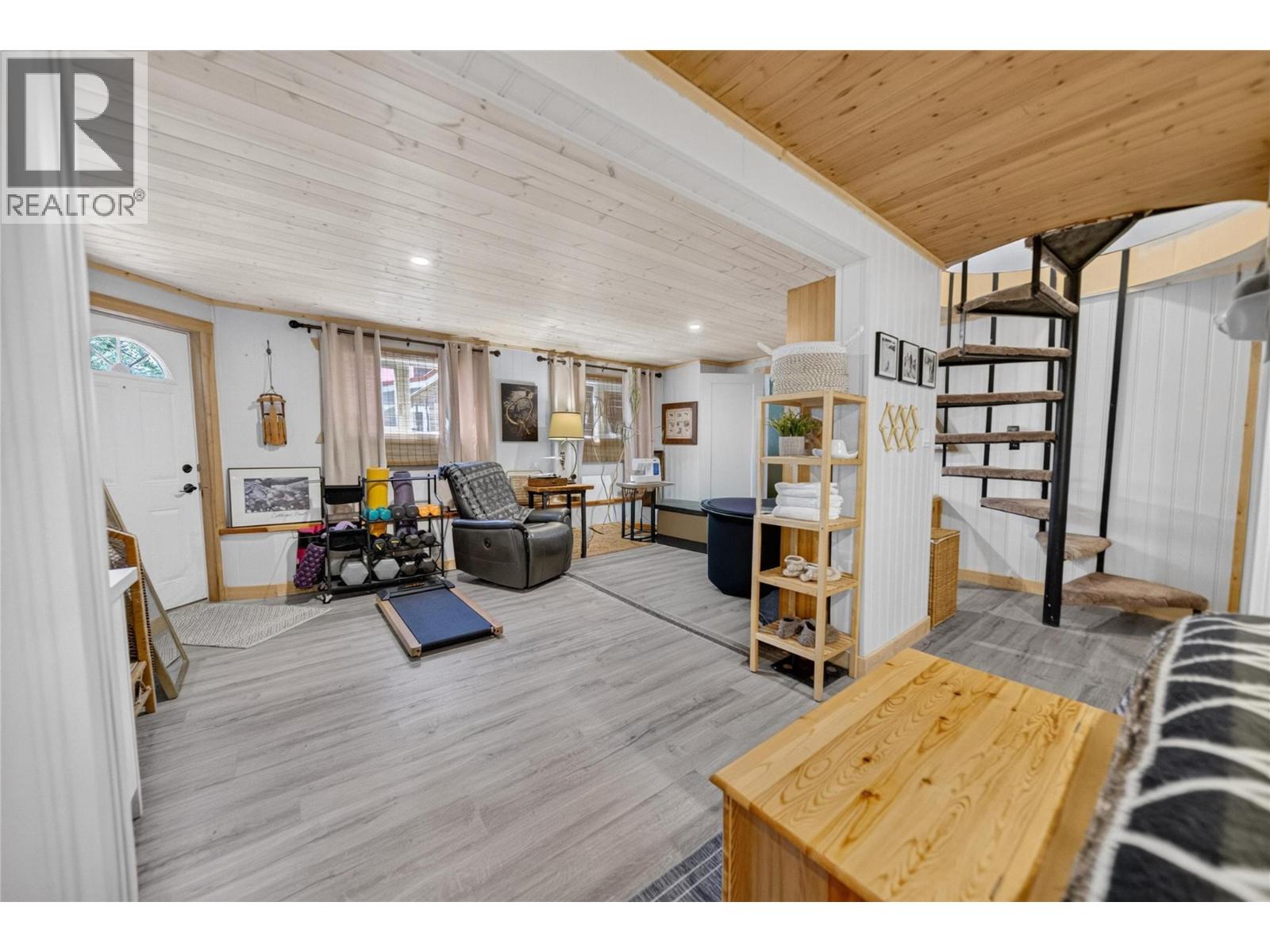 6740 Rosen Lake Road, Jaffray, British Columbia  V0B 1T0 - Photo 27 - 10396262
