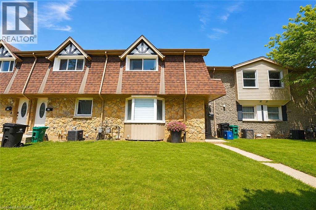 136 JANSEN Avenue, Kitchener, Ontario