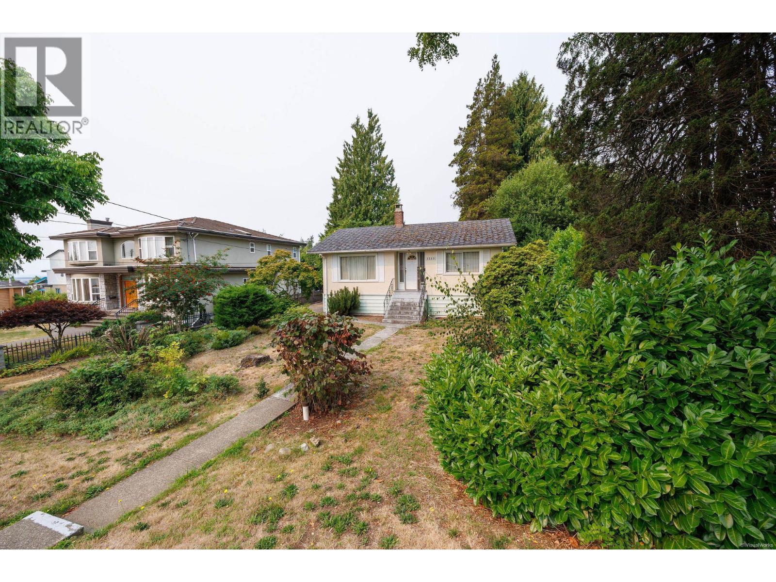 7289 Dow Avenue, Burnaby, British Columbia  V5J 3X3 - Photo 3 - R3153739