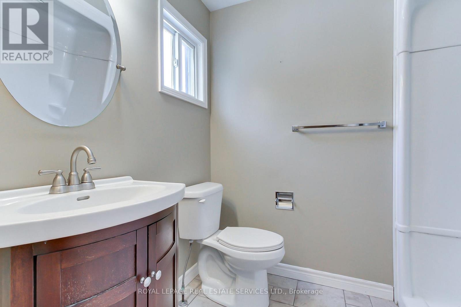 51 Nottawasaga Drive, Essa (Angus), Ontario  L0M 1B0 - Photo 19 - N13651978