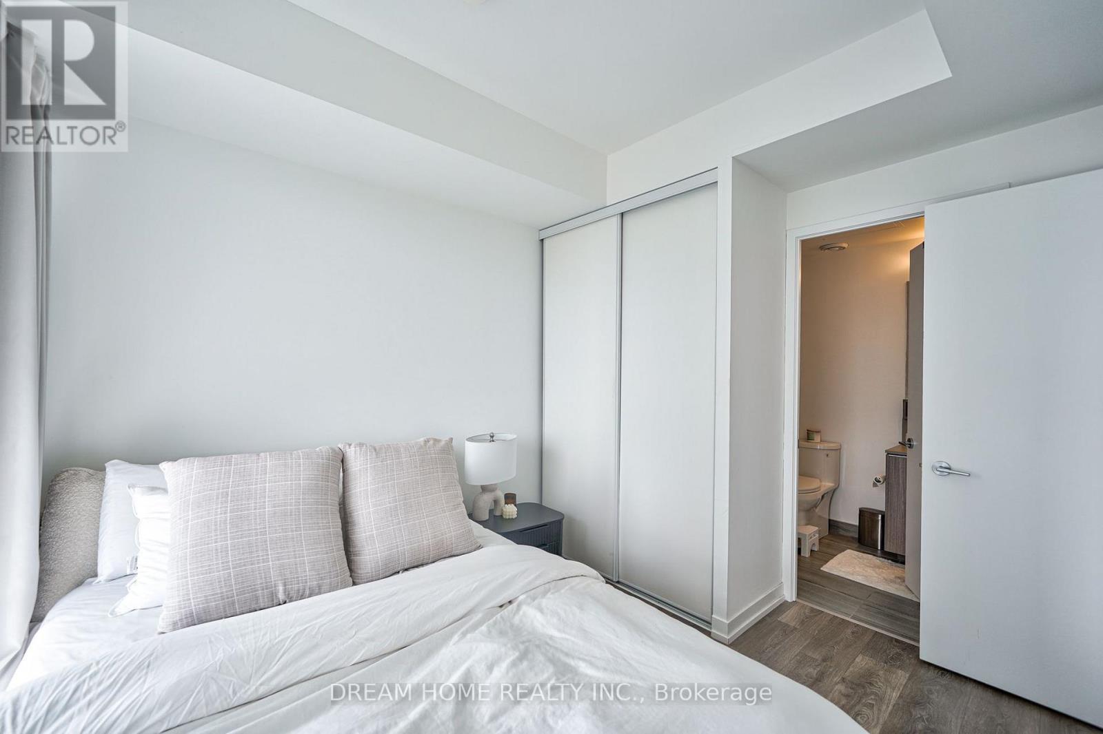 1908 - 898 Portage Parkway, Vaughan, Ontario  L4K 0J6 - Photo 12 - N13652026