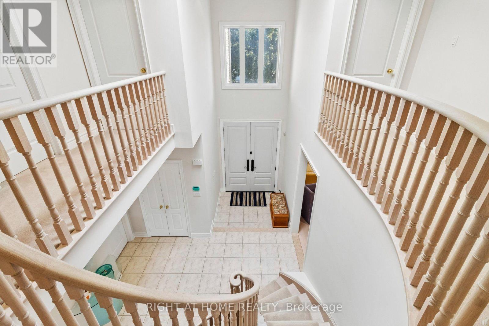 35 Palace Court, Richmond Hill, Ontario  L4B 4C3 - Photo 16 - N13652072