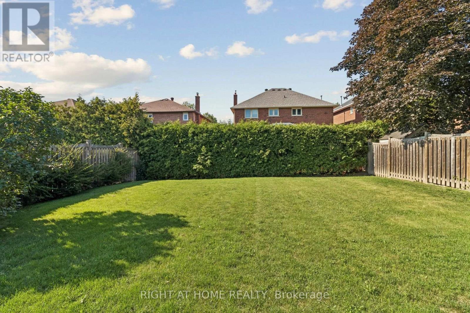 35 Palace Court, Richmond Hill, Ontario  L4B 4C3 - Photo 27 - N13652072