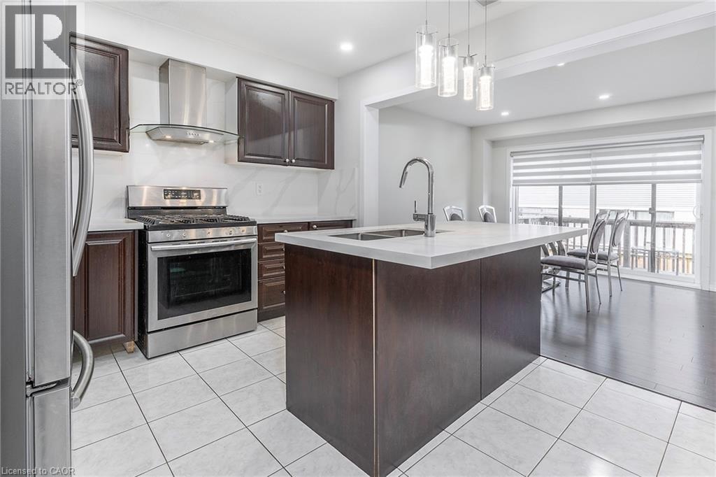 32 Hedges Crescent, Stoney Creek, Ontario  L8J 1X5 - Photo 11 - 40843142