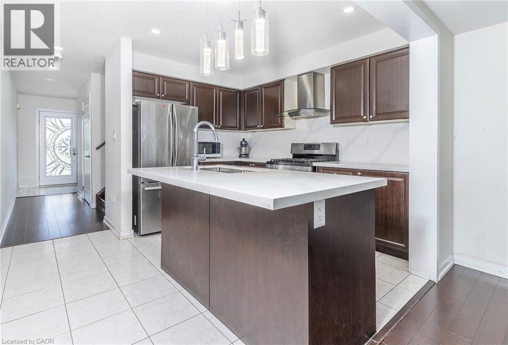 32 Hedges Crescent, Stoney Creek, Ontario  L8J 1X5 - Photo 10 - 40843142