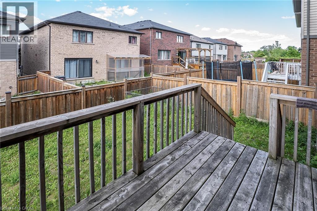 32 Hedges Crescent, Stoney Creek, Ontario  L8J 1X5 - Photo 19 - 40843142