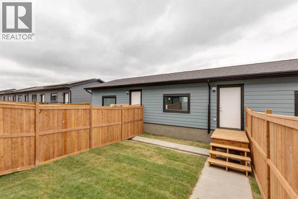 225 Vantage Drive, Cochrane, Alberta  T4C 3G5 - Photo 31 - A2334837