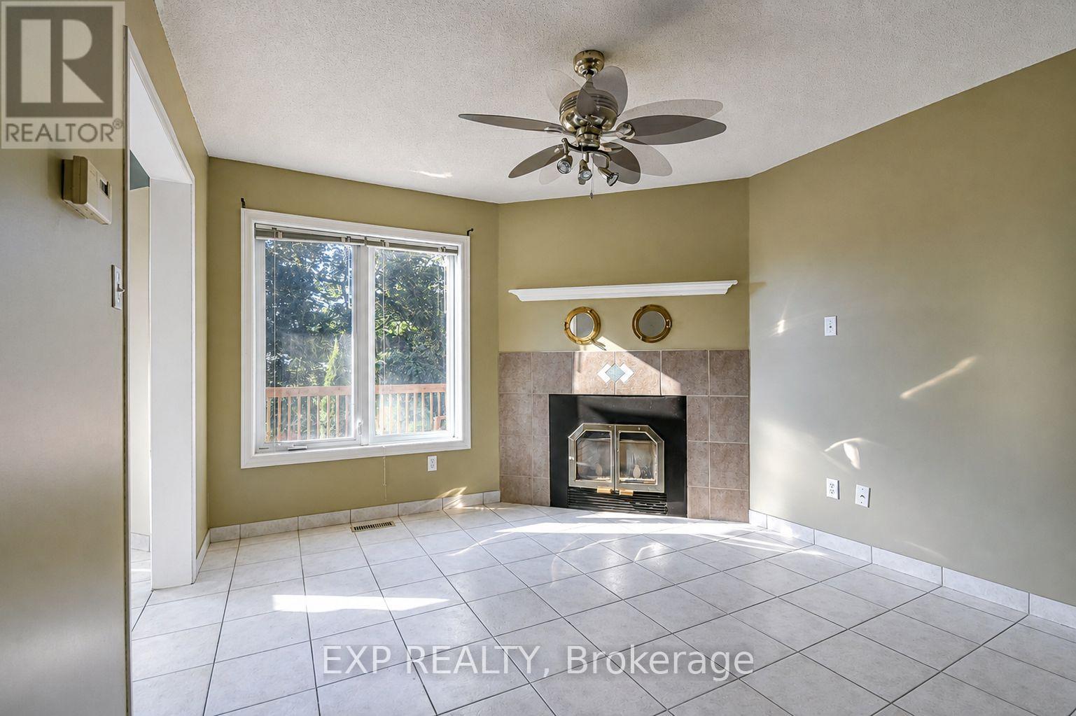 157 Livingstone Street W, Barrie, Ontario  L4N 7J7 - Photo 4 - S13651926