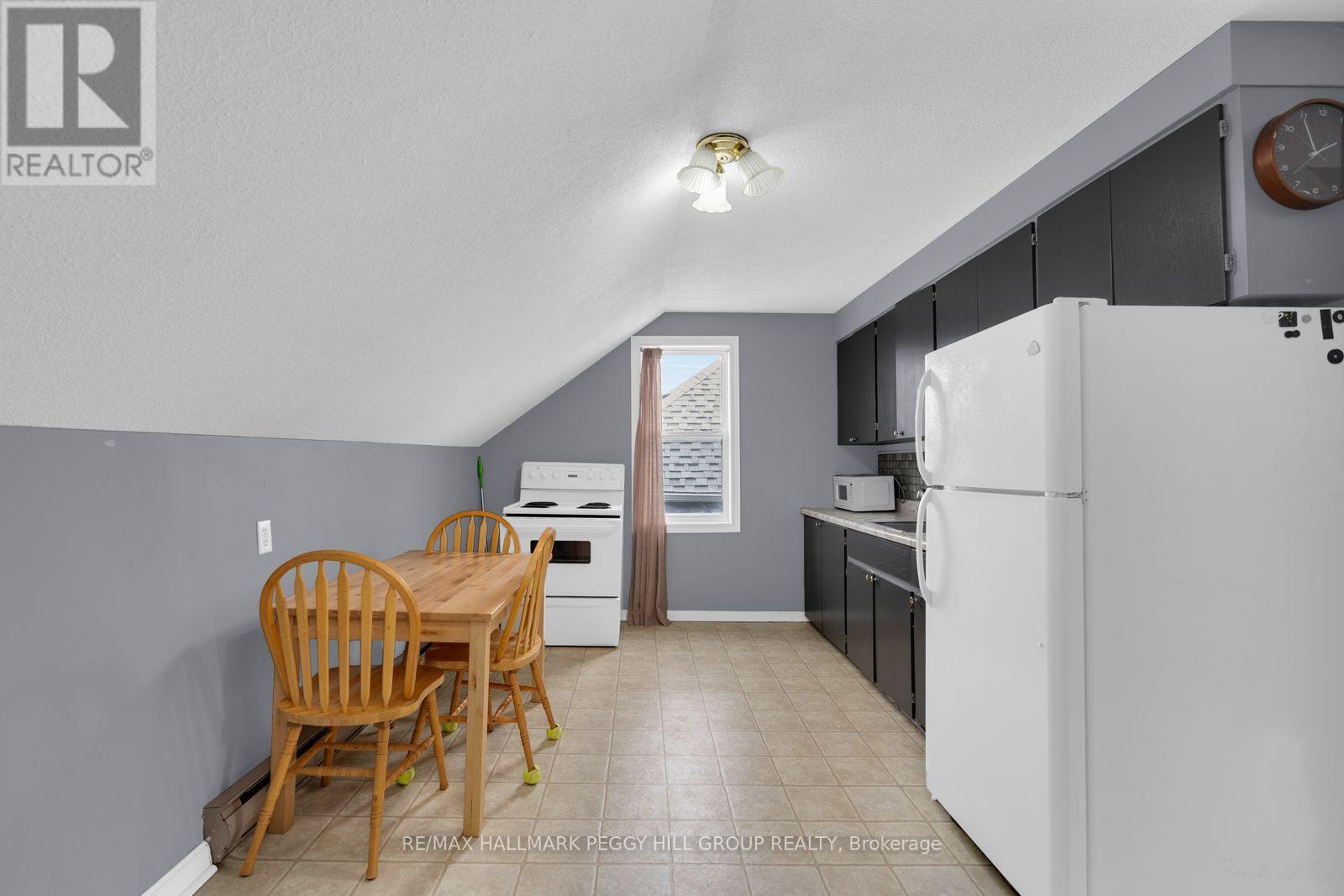 246 Mary Street, Orillia, Ontario  L3V 3E6 - Photo 4 - S13652024