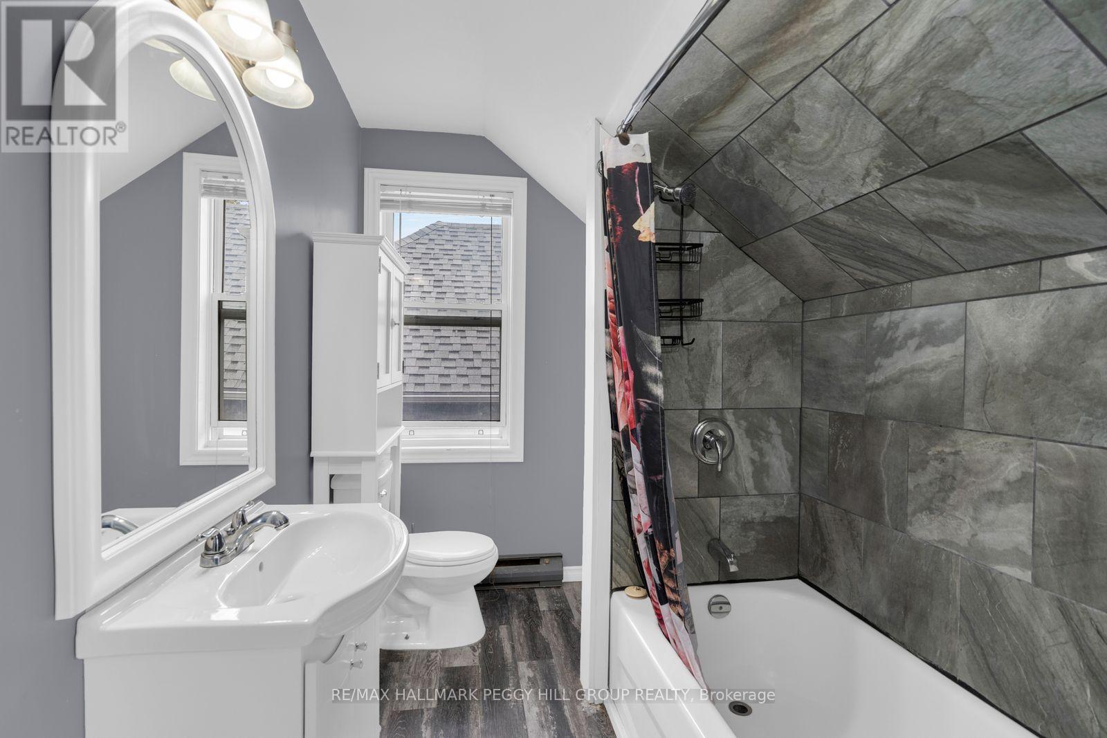 246 Mary Street, Orillia, Ontario  L3V 3E6 - Photo 7 - S13652024