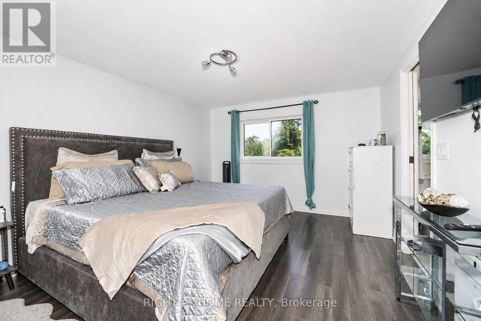 17 Clover Avenue, Barrie, Ontario  L4N 3M7 - Photo 11 - S13652054